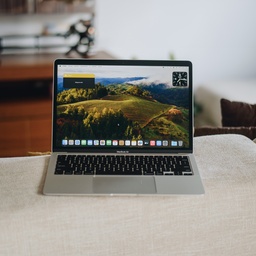 MacBook Air 13" 2020 i5-1030NG7 / 8GB RAM / 256GB SSD B